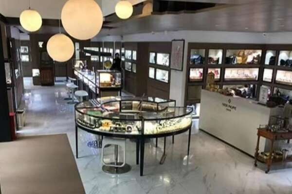 托里县寄卖奢侈品店